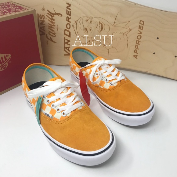 VANS Comfycush Authentic Checker Zinnia Yellow W - Picture 2 of 8